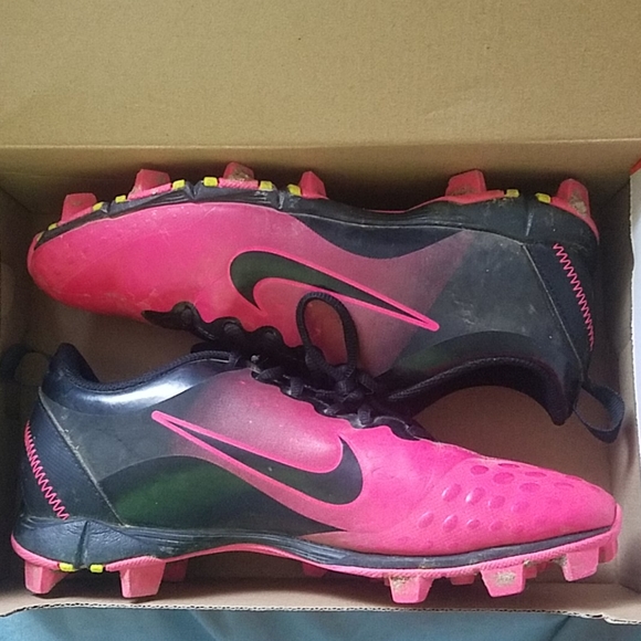 Nicky Shoes - Size 7 women's cleats